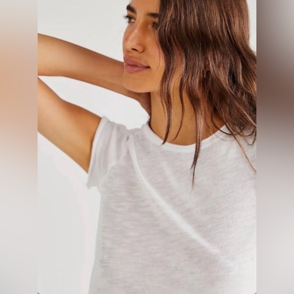 ▪️NWT Free People Be My Baby Tee in White